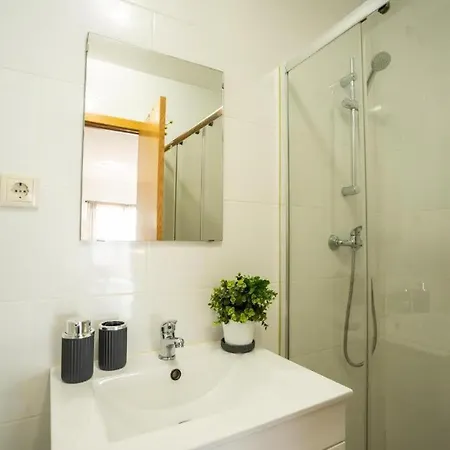 Kubata Hill Apartamento T2 *