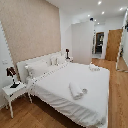 Kubata Hill Apartamento T2 Appartamento *