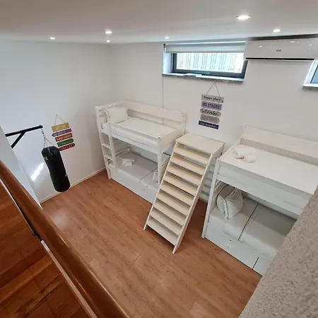 Kubata Hill Apartamento T2 Parede