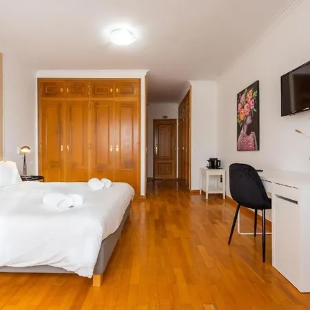 Kubata Hill Apartamento T2 Appartamento *